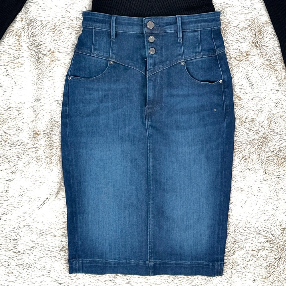 GUESS Bodycon Denim Pencil Skirt